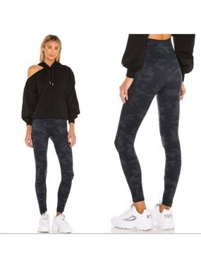Spanx Look At Me Now Seamless Leggings Black Camo